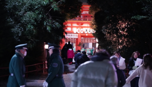 大宮駅から徒歩約10分！縁結びのパワースポット「武蔵一宮 氷川神社」で初詣