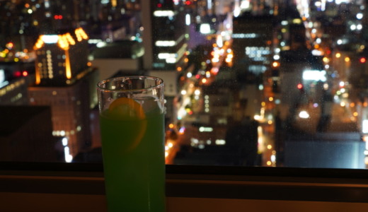 札幌JRタワー展望室T38で夜景を見ながらオリジナルカクテルを飲む