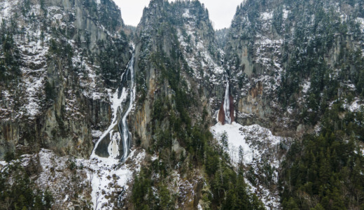 大迫力の落差100m級の滝！層雲峡にある日本の滝100選の名瀑「銀河の滝」と「流星の滝」へ