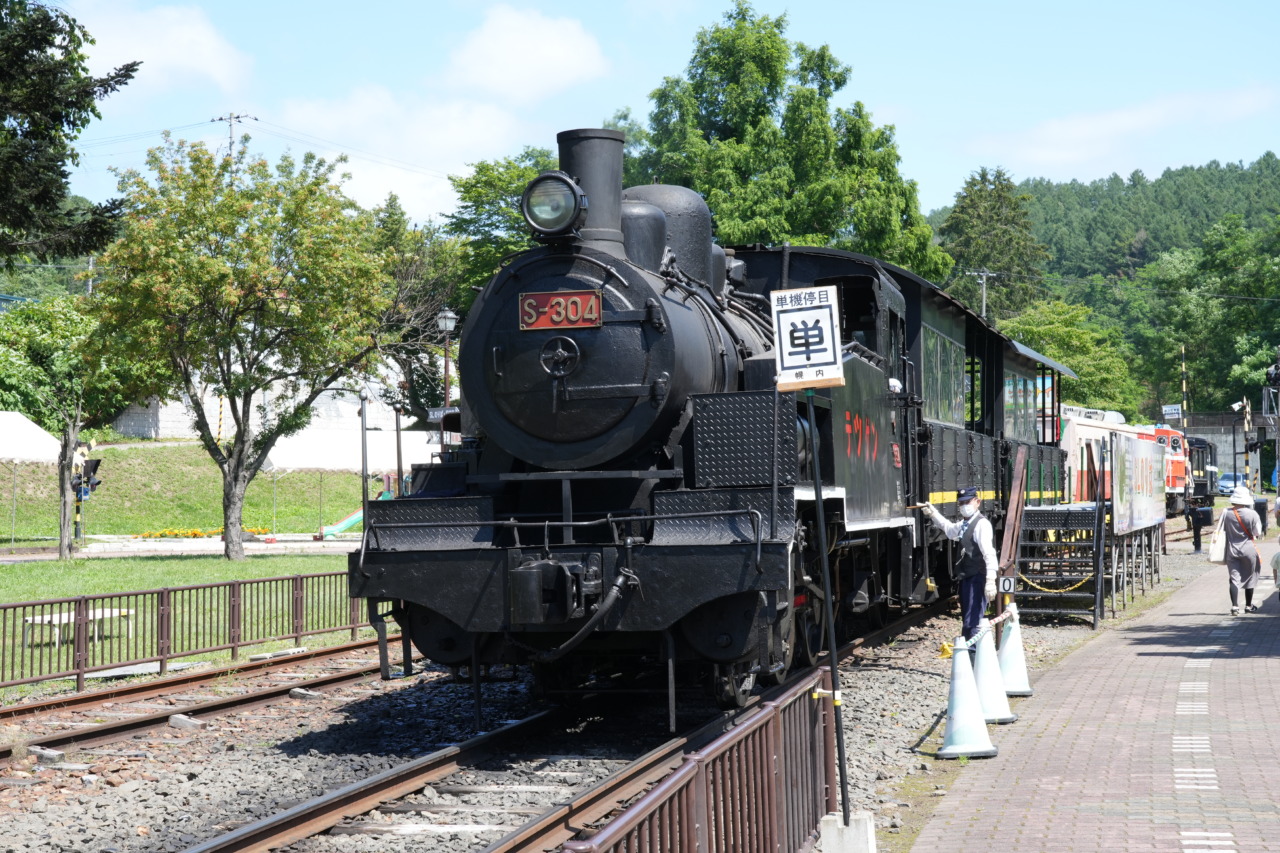 蒸気機関車の乗車体験もできる！北海道初の官営幌内鉄道の跡地に作られ