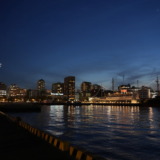 倉庫街を公園として整備した横浜夜景の名所！山下公園南側にある「山下埠頭岸壁」を訪れる