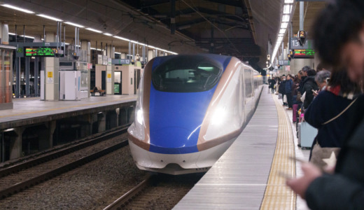 平日夕方の上りの最速達列車は満席！長野から東京まで北陸新幹線「かがやき510号」に乗車する