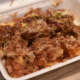 道頓堀からも近いたこ焼き居酒屋！大阪難波たこ焼バル 山キングの「ソースたこ焼き」を食べてみた