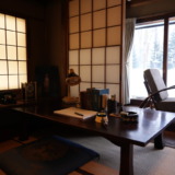 旭川生まれで昭和を代表する小説家！自宅書斎と居間が移築された「井上靖記念館」を訪れる