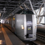 高速バス対抗で早期ネット予約なら45%OFF！旭川駅から札幌まで「特急カムイ」に乗車する