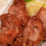 テイクアウトメニューも充実！小樽名物のざんぎ専門店「若鶏時代 なると 本店」を訪れる
